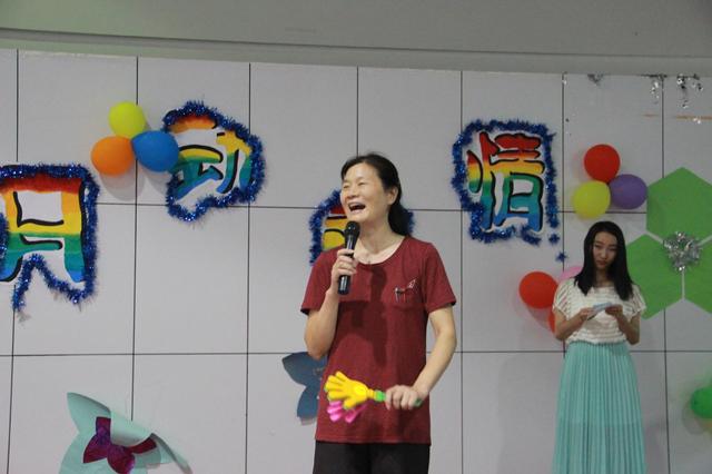 何书记到现场表达中秋祝福