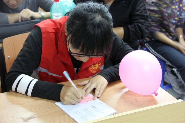 认真写下心愿祝福