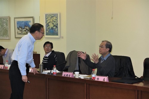 与会专家探讨科学问题