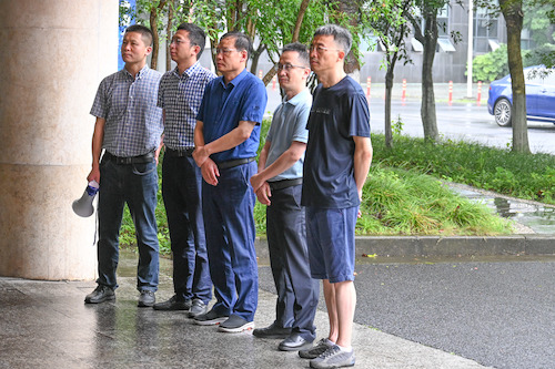 领导合照2-黄卓辉